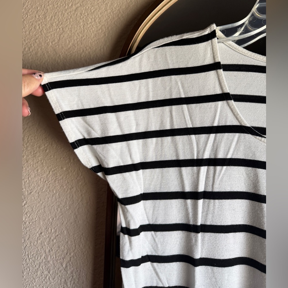 Striped Tee - Picture 3 of 5